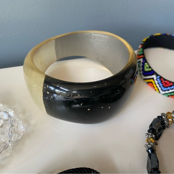 Lot 7 Unique Bracelets - Picture 7 of 8